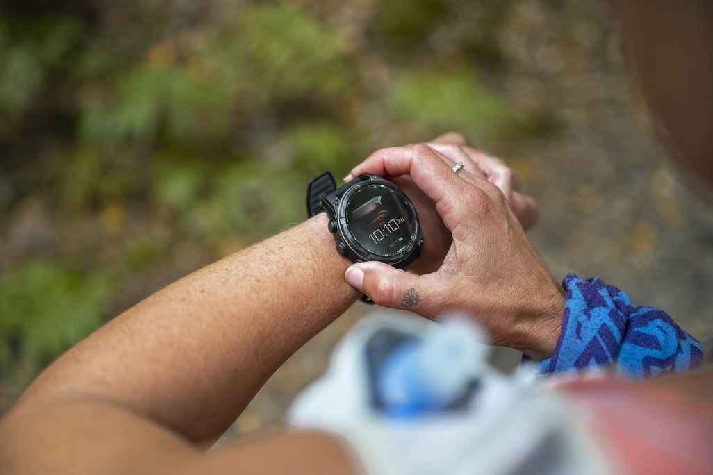 Garmin fēnix 8: Entweder Mit AMOLED- oder auch mit MIP-Display erhältlich.