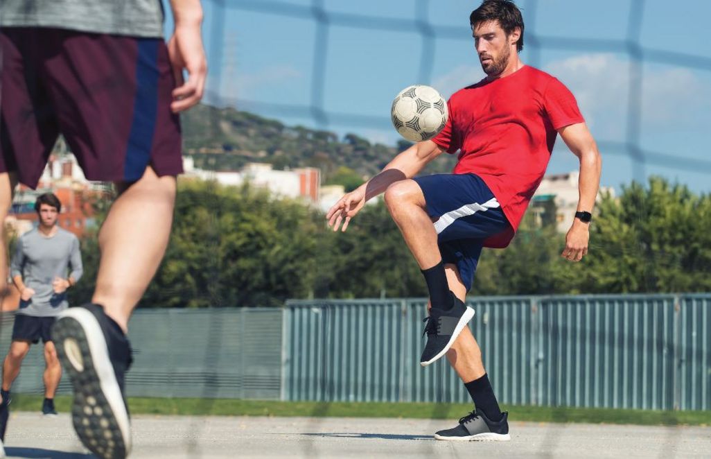 Mit der Fitbit Versa können unzählige Sportarten getrackt werden.