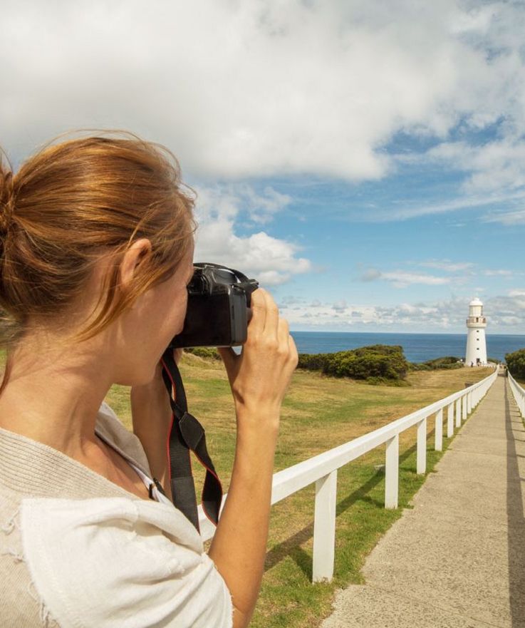 Sie gelingen auf jeden Fall mit Systemkameras und darüber hinaus auch mit Smartphones: Atemberaubende Panoramafotos aus dem Urlaub.