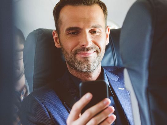 Muss das Handy im Flugzeug ausgeschaltet werden?