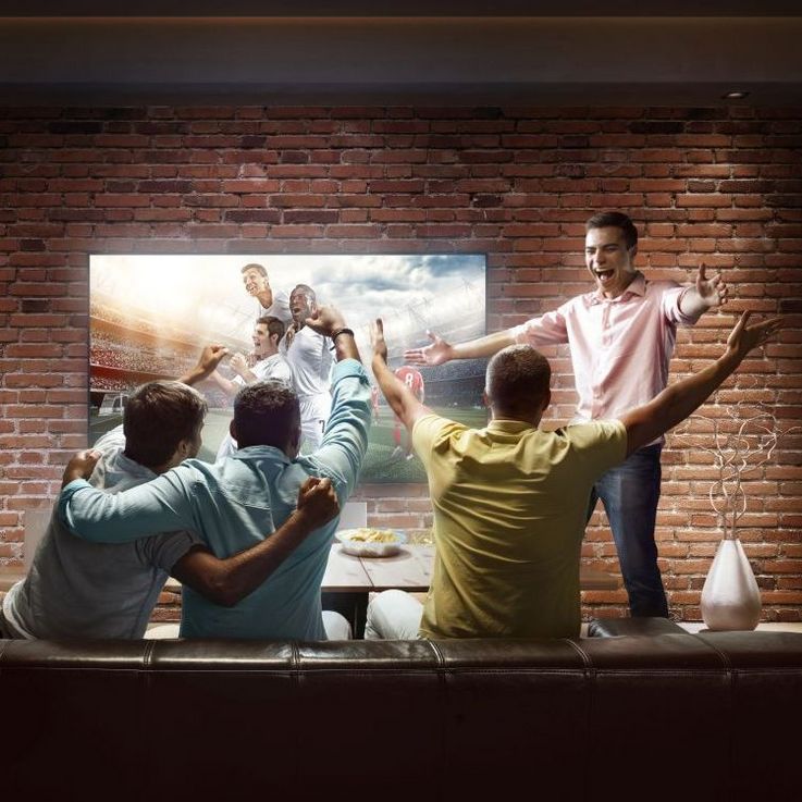 Diese TVs bieten puren WM-Spaß im eigenen Wohnzimmer. 