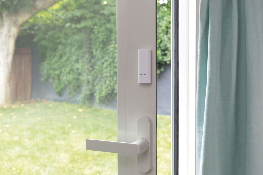 Ein weiterer, sinnvoller Baustein zur Sicherung des Zuhauses sind smarte Tür- und Fensterkontakte.