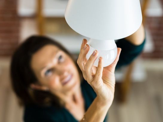 LED-Lampen entsorgen: Auf jeden Fall gehören sie generell zum Elektroschrott.