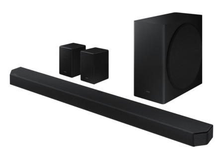Das System bietet echten 11.1.4-Kanal-Sound mit 22 integrierten Lautsprechern.