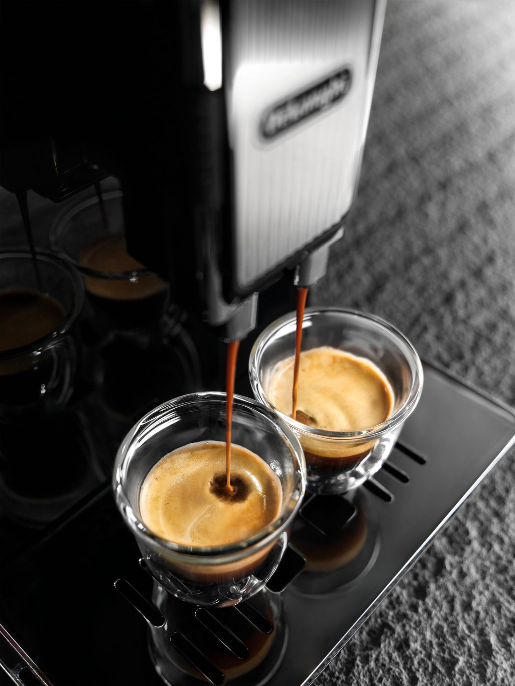 Der Kaffeevollautomat „Maestosa“ von De’Longhi. 