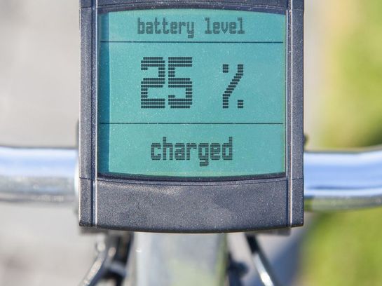 E-Bike-Akkus dürfen nie komplett entladen werden. 