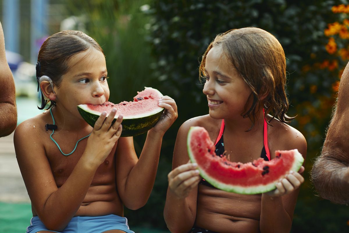 Eine Wassermelone besteht zu 95 % aus Wasser.