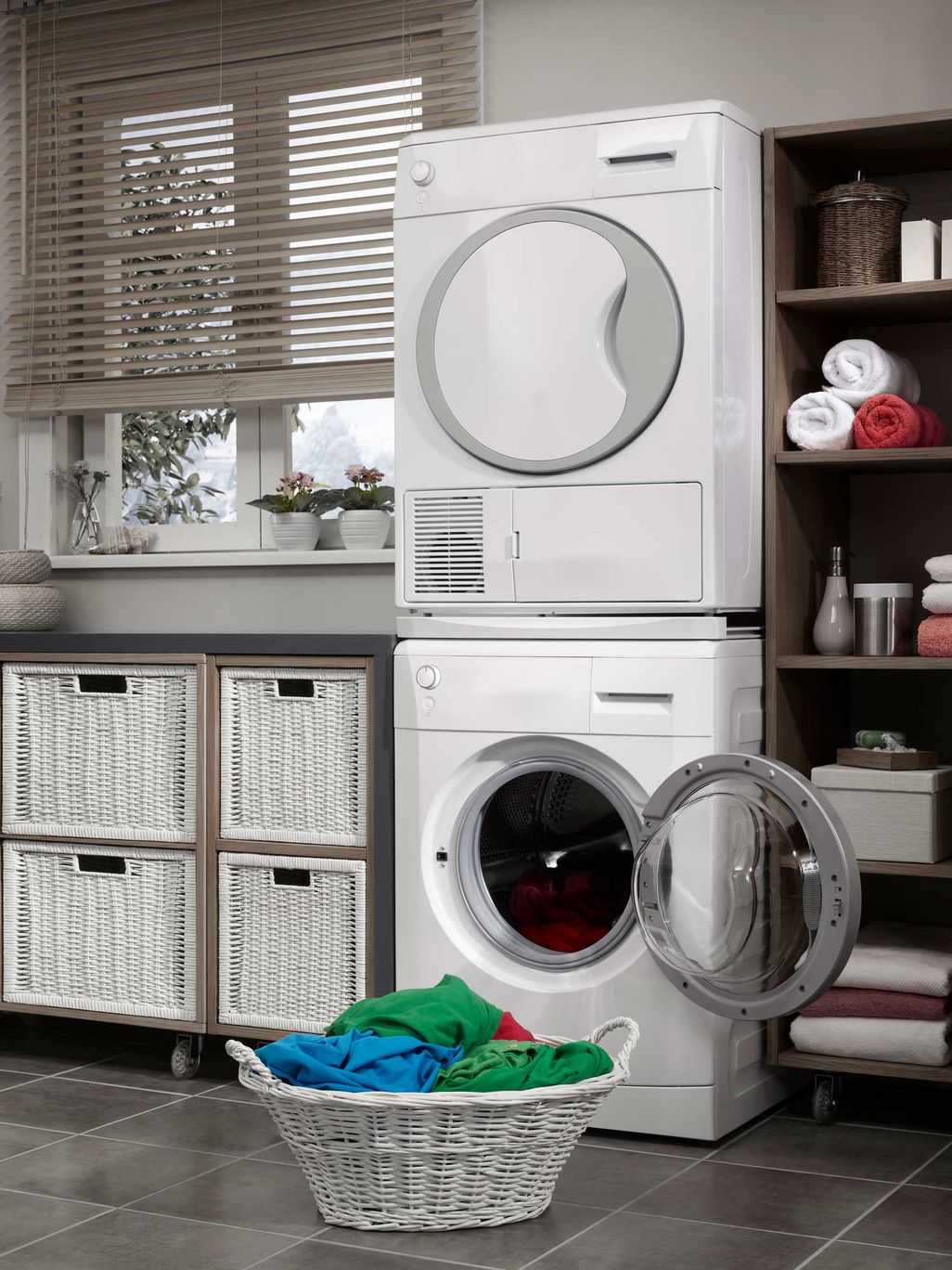 Trockner und Waschmaschine können „gestapelt“ werden.