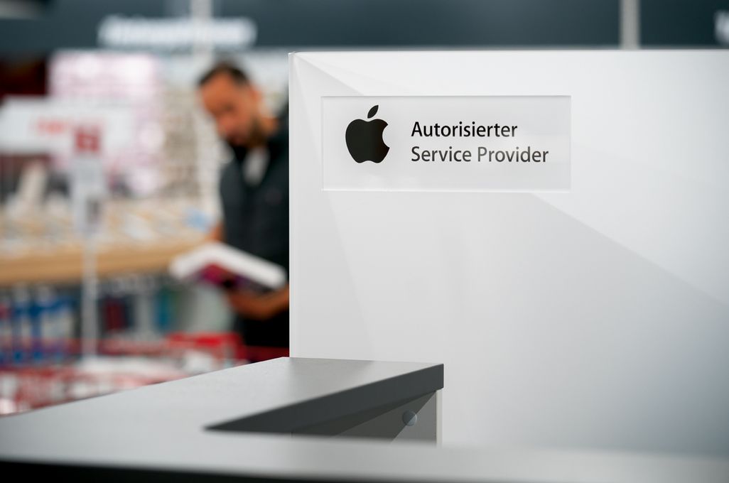 Apple auditiert MediaMarkt als „autorisierten Service Provider“ halbjährlich. 