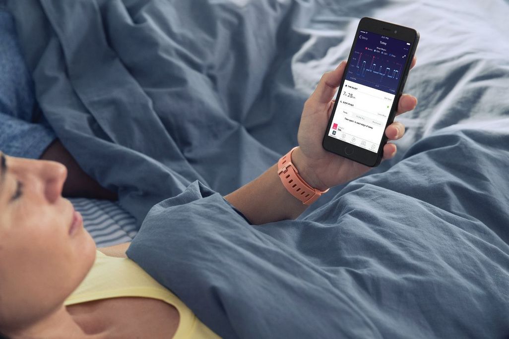 Die Fitbit Versa bietet Übungen für richtiges Atmen.