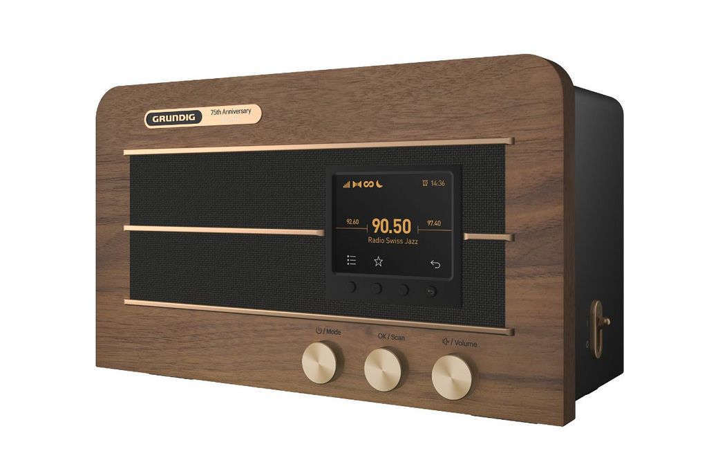 Das Kultradio „Heinzelmann“ von Grundig ist 75 Jahre nach seiner Premiere mit leistungsstarkem Soundprozessor und Bluetooth-Konnektivität im Jahr 2020 angekommen.