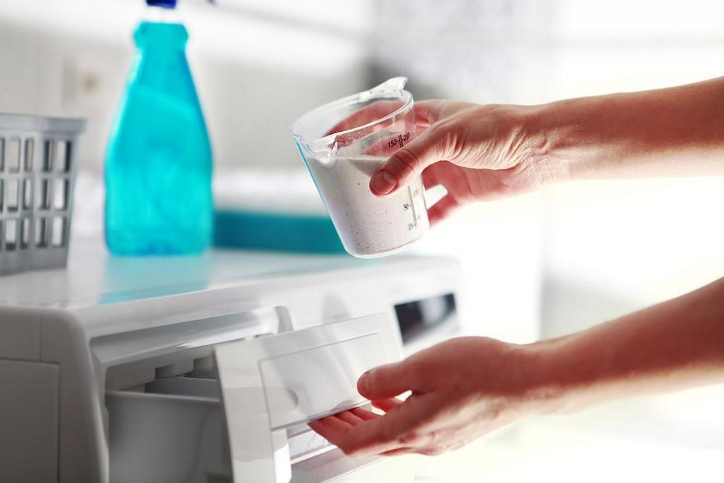 Automatische Dosierung hilft Waschpulver zu sparen.