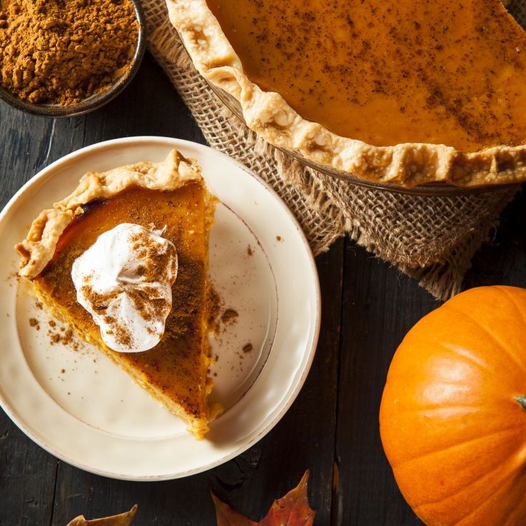 Muskat, Zimt, Ingwer und Nelke dürfen bei Pumpkin Pie nicht fehlen.