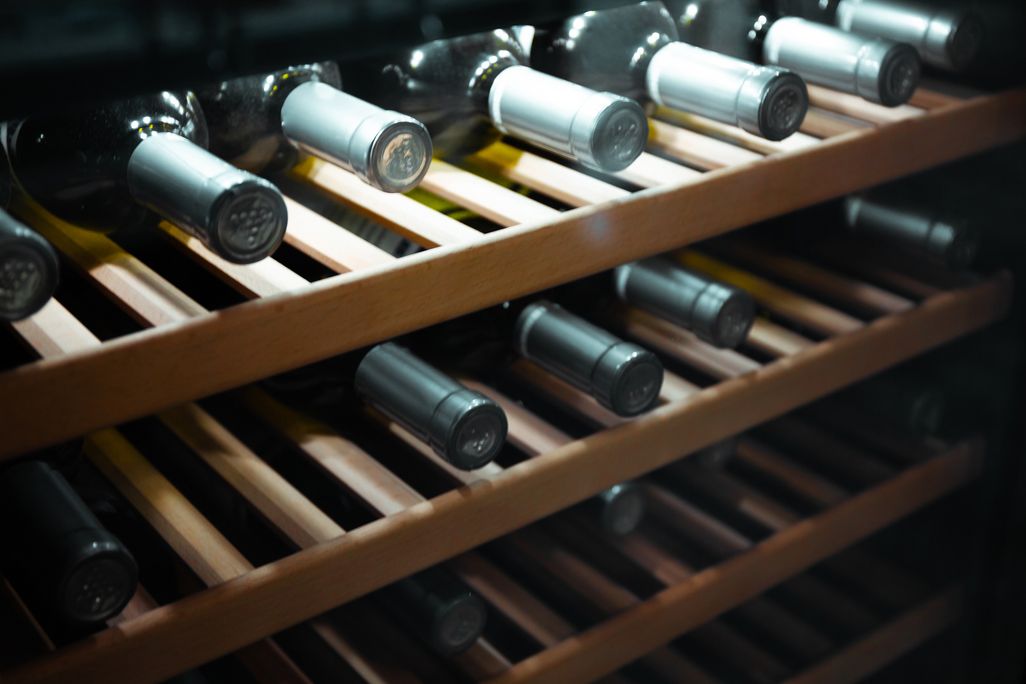 Im Weinkühlschrank herrscht in der Tat optimales Klima für langfristige Lagerung.
