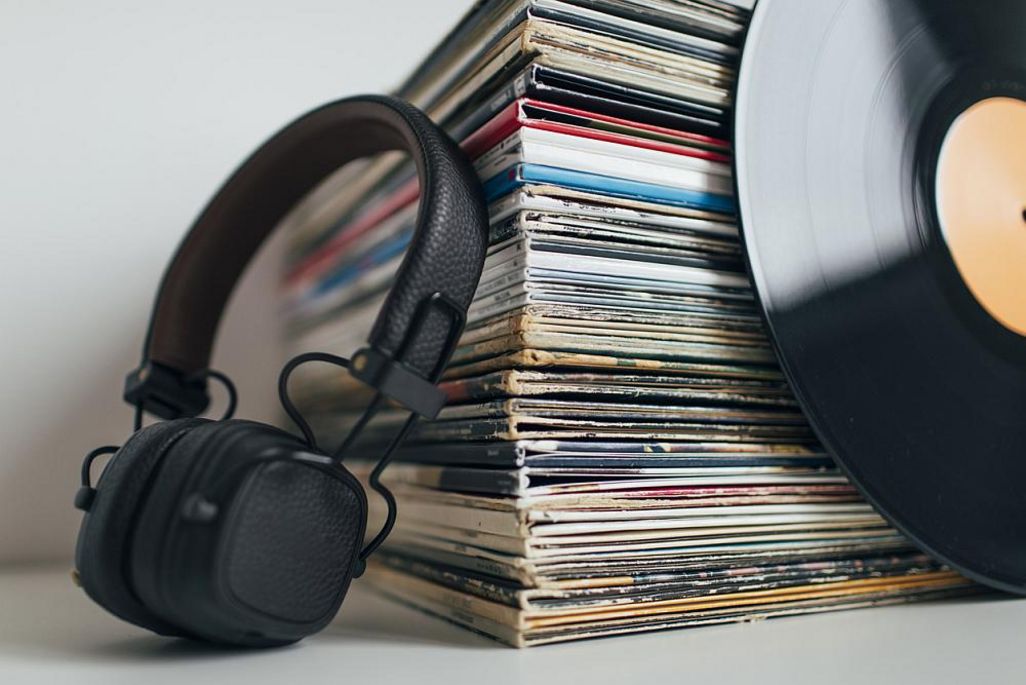 Dass Knacksen und Knistern zwangsläufig zum Hörgenuss einer Schallplatte dazugehört, ist wohl einer der größten Irrtümer unter Musikliebhabern. 