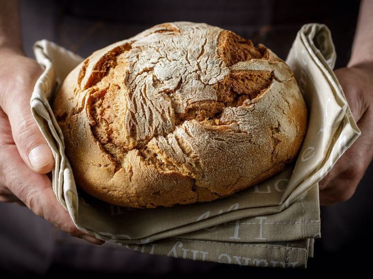 Brot backen im Dampfgarer gelingt tatsächlich auch ganz einfach mit unserer Anleitung.