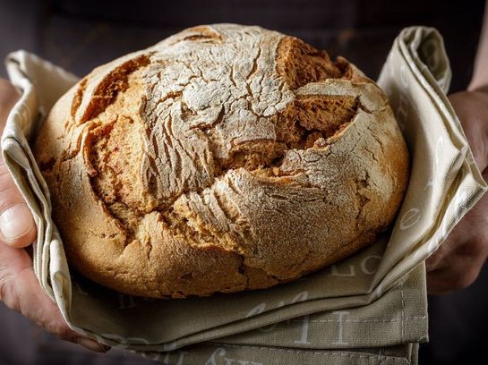 Brot backen im Dampfgarer gelingt tatsächlich auch ganz einfach mit unserer Anleitung.