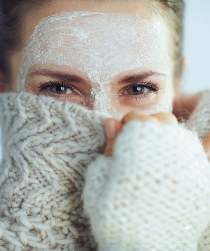 Hautirritationen im Winter können mit Beauty-Tools gemildert werden.