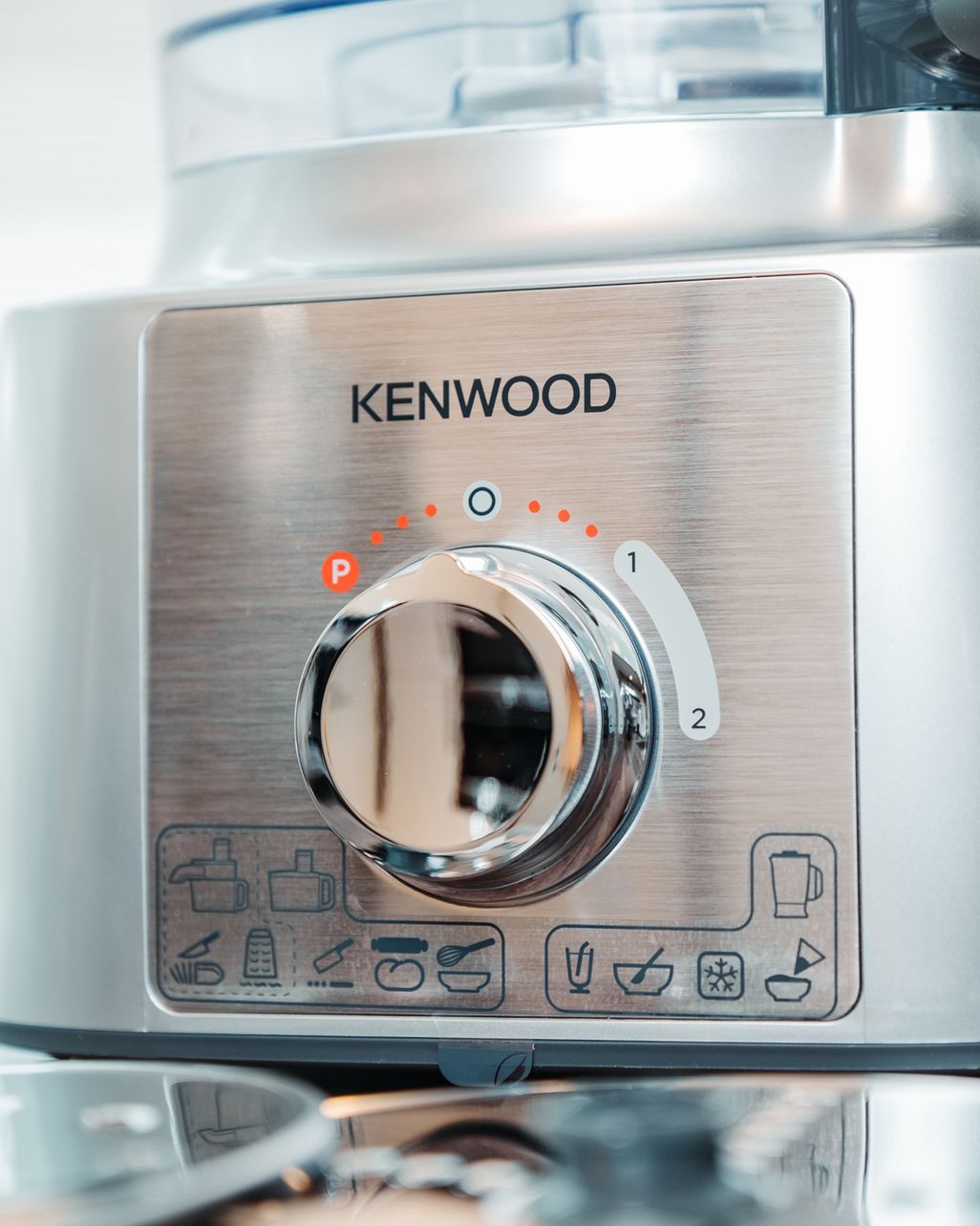 Die Kenwood „MultiPro Express“ Küchenmaschine. 