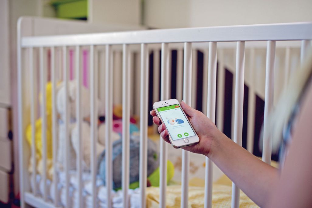 Die App funktioniert dabei als universelles Video- und Audio-Baby-Überwachungstool.