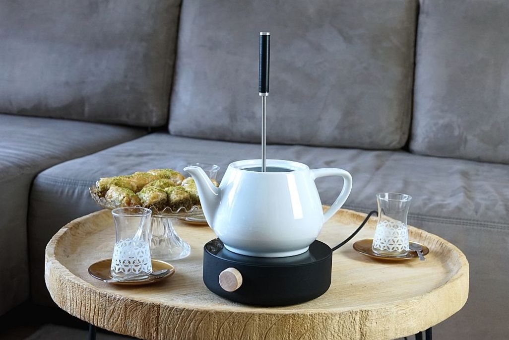 Tee kochen mit dem „Smart Liquid Heater“.