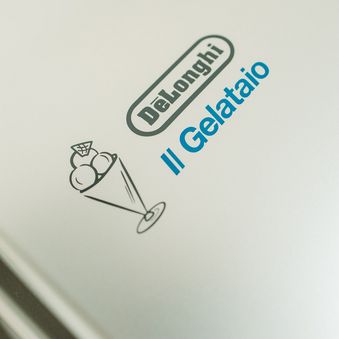 Die „Il Gelataio“-Eismaschine „ICK6000“ von De’Longhi