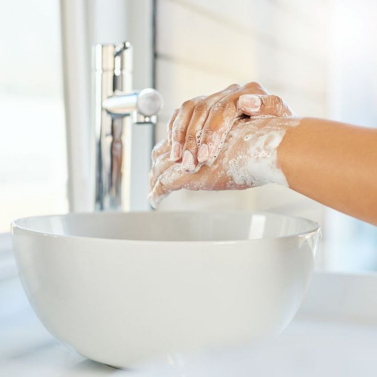 Die richtige Pflege für trockene Hände 